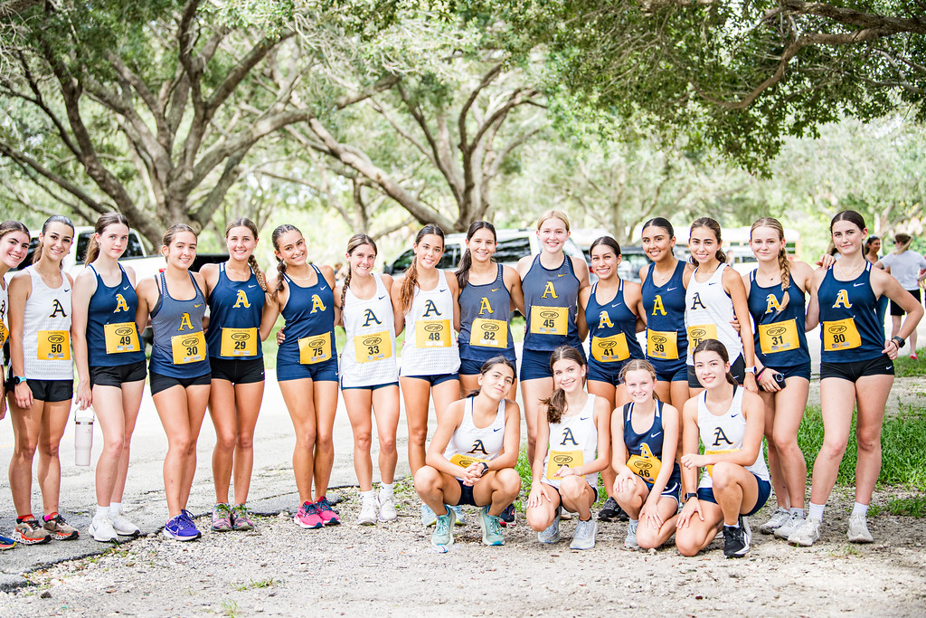 Girls Cross Country Team
PHOTO CURTSY AQUINAS ATHLETICS 